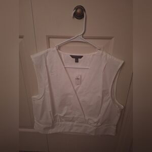 NWT Banana Republic Factory White Crop Top